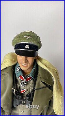 1999 Dragon WWII German SS Officer Kurt Meyer 12 Action Figure Binoculars Trenc